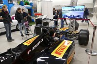 Bild: Neues Autohaus er&ouml;ffnet