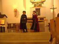 Bild: Elisabeth-Spiel in der Kirche