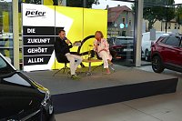 Bild: Marijke Amado begeisterte im Autohaus Peter mit lecker Abend