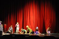 Salto Mortale im Theater Bild: Salto Mortale im Theater