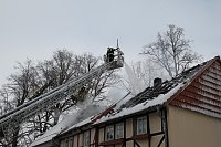 Bild: Dachstuhlbrand griff auf Nachbarh&auml;user &uuml;ber