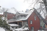 Bild: Dachstuhlbrand griff auf Nachbarh&auml;user &uuml;ber