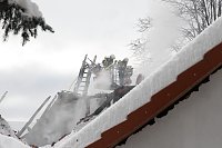 Bild: Dachstuhlbrand griff auf Nachbarh&auml;user &uuml;ber