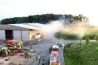 Bild: Gro&szlig;brand in Lagerhalle