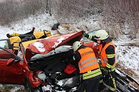 Bild: Die Feuerwehr Heiligenstadt musste heute eine Frau aus ihrem Fahrzeug retten