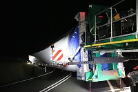 Bild: Schwerlasttransport mit Windr&auml;dern