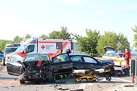 Bild: Frontalzusammensto&szlig; zweier Pkw