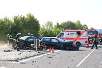 Bild: Frontalzusammensto&szlig; zweier Pkw