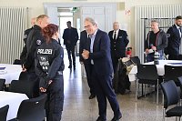 Bild: Besuch bei der Nordh&auml;user Hundestaffel