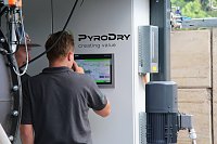 Bild: Pyrolyse als Alternative zum Verbrennen - in Bleicherode wurde heute eine Pilotanlage der Hochschule in Betrieb genommen