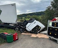 Bild: Unfall am Bahn&uuml;bergang: stundenlange Sperrung der Strecke