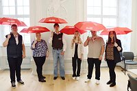 Bild: "Neue Azubis", im Bild v.l.n.r.: Dennis Schneemann, Jasmin B&ouml;hning, Anna Wand, Julian Ganz, Christina Hartleib, Linus Koh