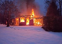 Bild: Gartenlaube in Brand geraten