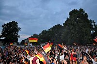Bild: Public Viewing auf den Petersberg