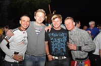 Bild: Public Viewing auf den Petersberg