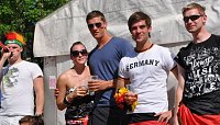 Bild: Public Viewing auf den Petersberg