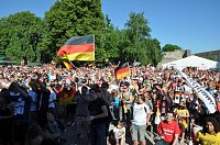 Bild: Public Viewing auf den Petersberg