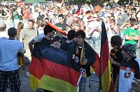 Bild: Public Viewing auf den Petersberg