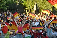 Bild: Public Viewing auf den Petersberg