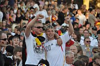 Bild: Public Viewing auf den Petersberg