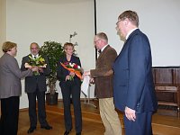 Bild: Bibliothekspreis &uuml;bergeben