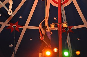 Quirliger Varietéabend zum Zirkusfestival