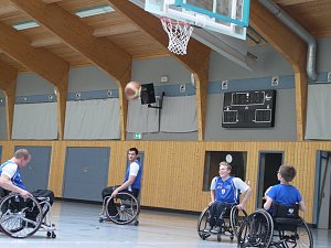 Rollstuhl1