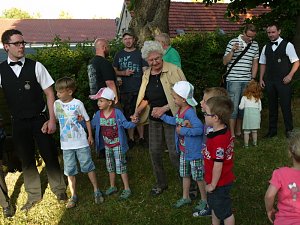 Ausgrabung und Beginn der Leinefelder Kirmes 2013