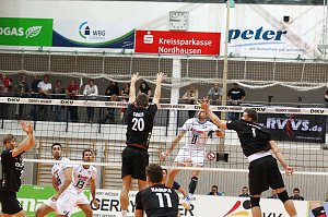 Am und neben dem Netz