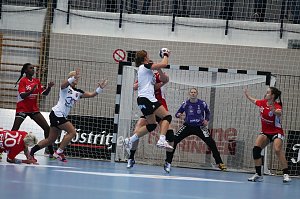 THC gewinnt den CL-Auftakt