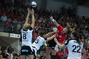 THC gewinnt den CL-Auftakt