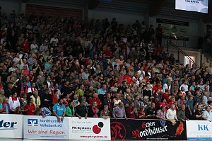 THC gewinnt den CL-Auftakt