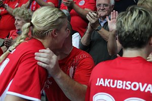 THC gewinnt den CL-Auftakt