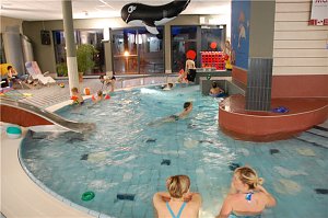 Pool-Party im Badehaus.NNZ-City Scout on Tour