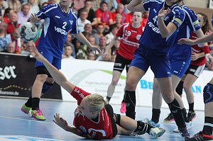 THC gewinnt erstes Champion League Spiel klar mit 33:20