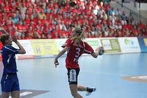 THC gewinnt erstes Champion League Spiel klar mit 33:20