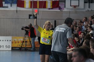 THC gewinnt erstes Champion League Spiel klar mit 33:20