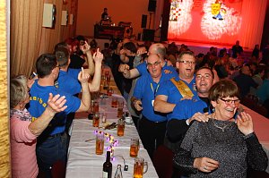 Zum 8. M&auml;nnerballettwettbewerb des BCC im Bleicher&ouml;der Kulturhaus sollte es zum Kopf an Kopf Tanzen kommen