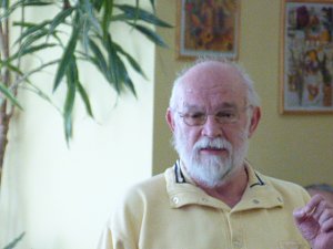 &Uuml;bergabe der Bauschutzbrillen an Abgeordneten des Landtages