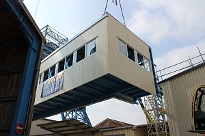 Neue Seilfahrtsbr&uuml;cke wird montiert