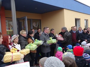 Einweihung neuer Kindergarten in Birkungen