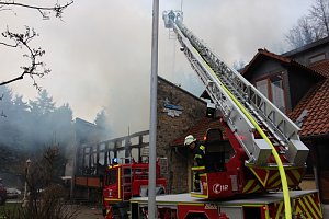 Feuer am Neun Brunnen