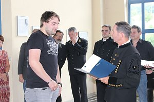 Bergbautechnologen beenden Ausbildung