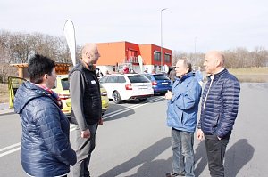 Ab ins Gel&auml;nde: Autohaus-Peter-Gruppe lud zum Aktionstag ins Autodrom