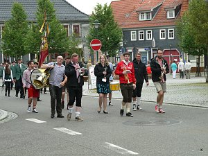 Sch&uuml;tzenumzug Dingelst&auml;dt