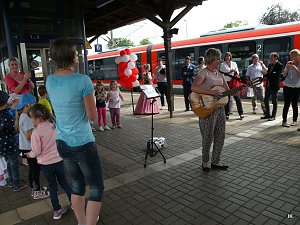 Neuen Zug in Leinefelde begr&uuml;&szlig;t