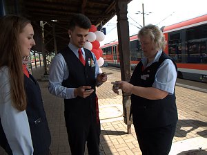 Neuen Zug in Leinefelde begr&uuml;&szlig;t
