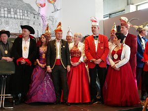 Empfang im Foyer am Rosenmontag