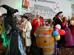 Empfang im Foyer am Rosenmontag
