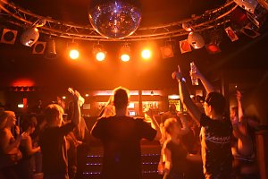 Paradise Clubbing